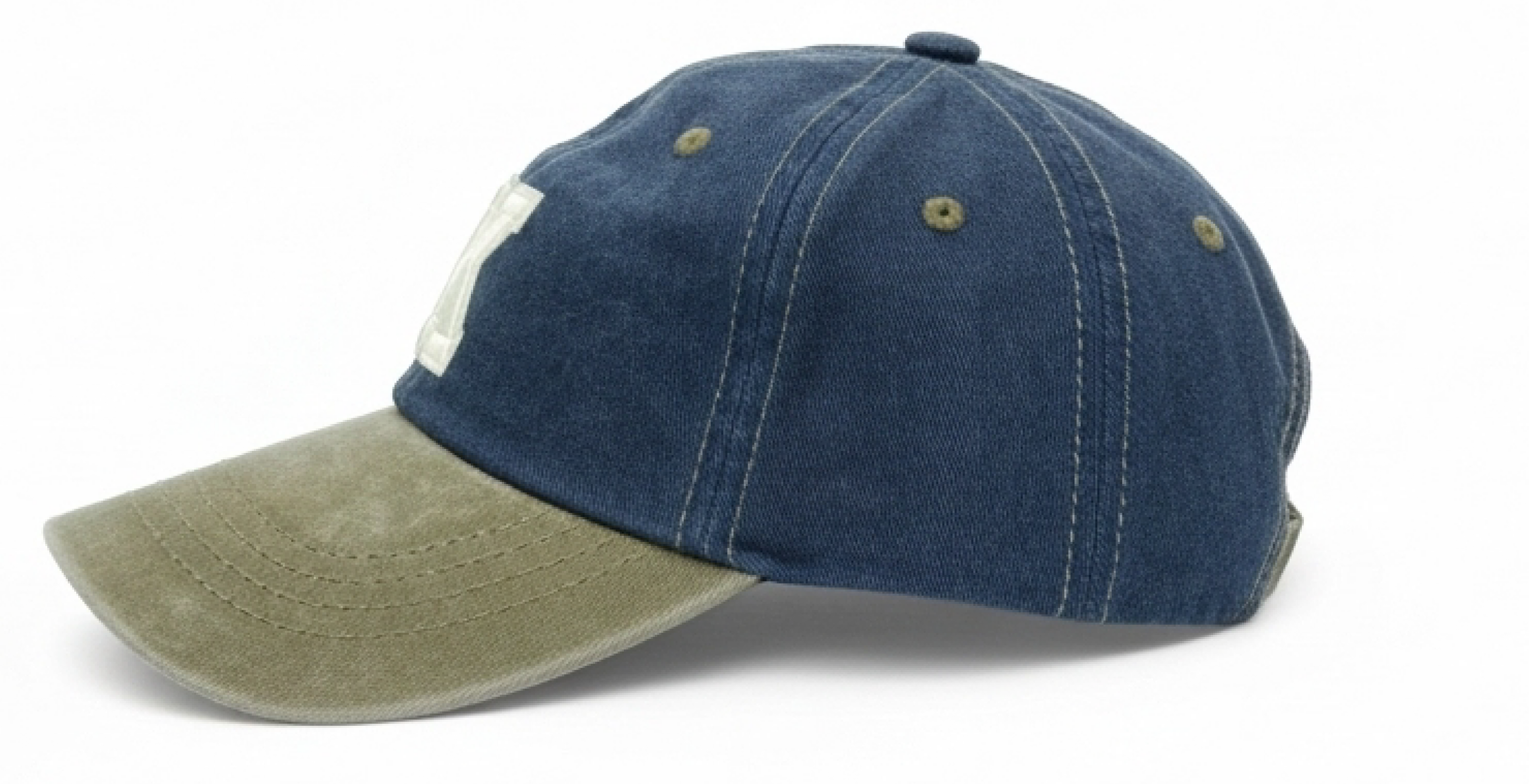 Gorra Parche Letra Blanco Deslavada